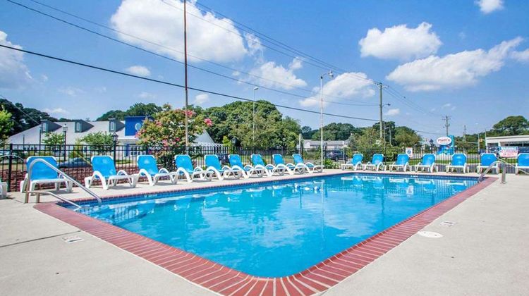Econo Lodge Somers Point Pool