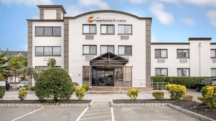 Comfort Inn Exterior