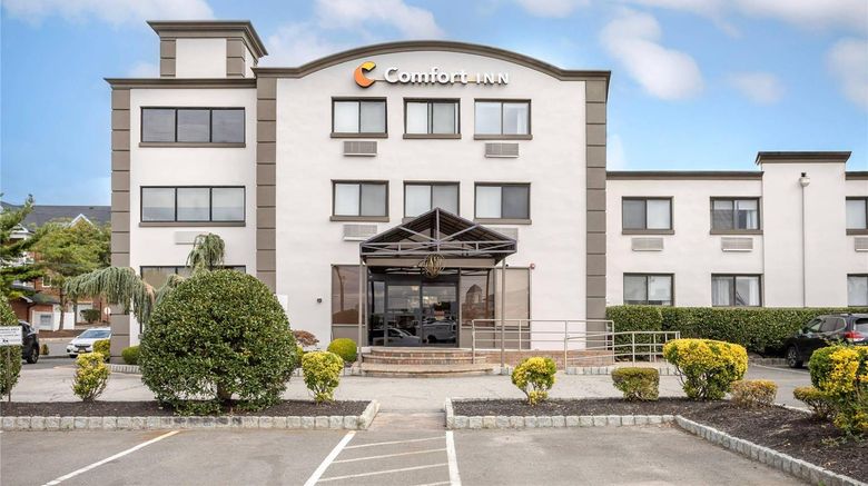 <b>Comfort Inn Exterior</b>. Images powered by <a href="https://iceportal.shijigroup.com/" title="IcePortal" target="_blank">IcePortal</a>.
