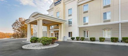 Comfort Inn & Suites Exterior