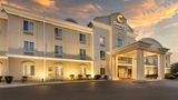 <b>Comfort Inn & Suites Exterior</b>. Images powered by <a href="https://iceportal.shijigroup.com/" title="IcePortal" target="_blank">IcePortal</a>.