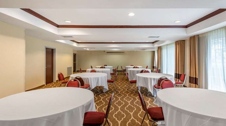 Comfort Suites Newark Meeting