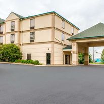 Quality Inn Hackettstown