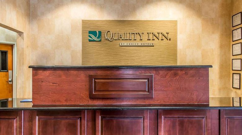 <b>Quality Inn Hackettstown Lobby</b>. Images powered by <a href="https://iceportal.shijigroup.com/" title="IcePortal" target="_blank">IcePortal</a>.