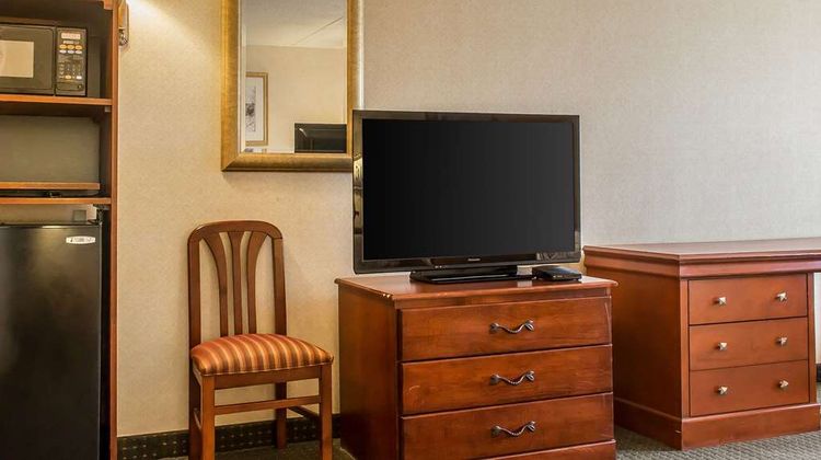 Quality Inn Hackettstown Suite