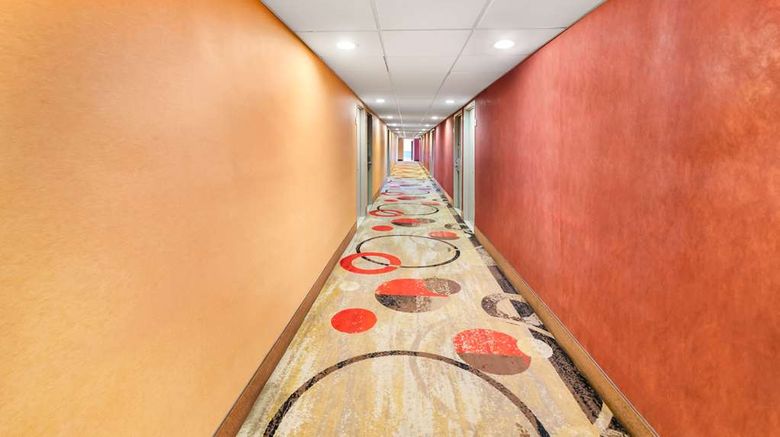 <b>Rodeway Inn Capri Lobby</b>. Images powered by <a href="https://iceportal.shijigroup.com/" title="IcePortal" target="_blank">IcePortal</a>.