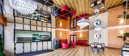 Rodeway Inn Capri Lobby