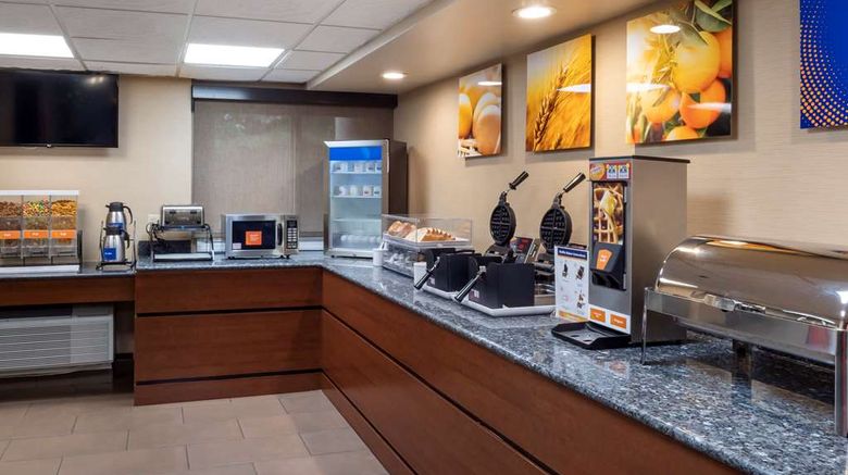 <b>Comfort Inn Restaurant</b>. Images powered by <a href="https://iceportal.shijigroup.com/" title="IcePortal" target="_blank">IcePortal</a>.