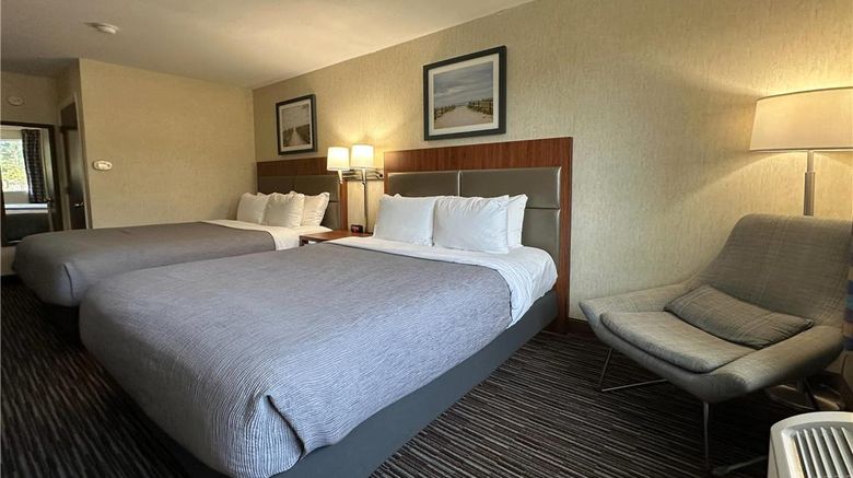 <b>Quality Inn near Toms River Corp Park Room</b>. Images powered by <a href="https://iceportal.shijigroup.com/" title="IcePortal" target="_blank">IcePortal</a>.