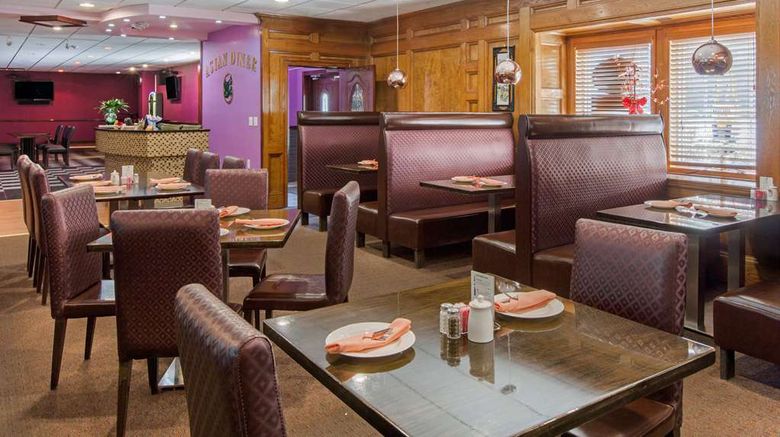 <b>Quality Inn Ledgewood Restaurant</b>. Images powered by <a href="https://iceportal.shijigroup.com/" title="IcePortal" target="_blank">IcePortal</a>.