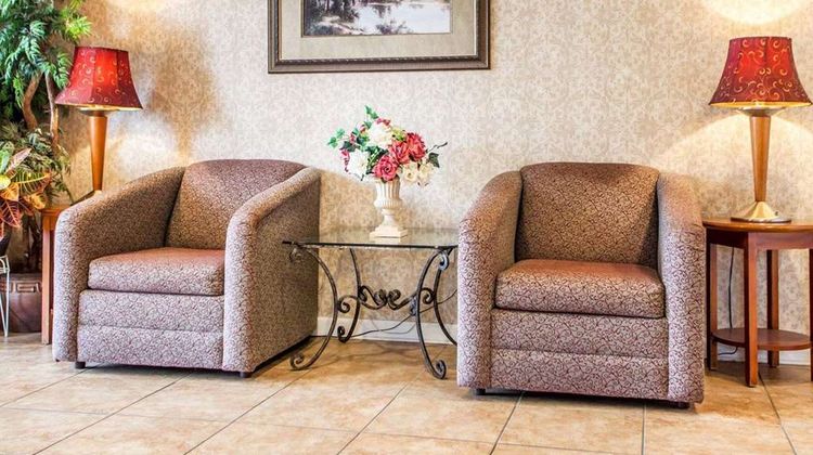 Rodeway Inn Point Pleasant Lobby
