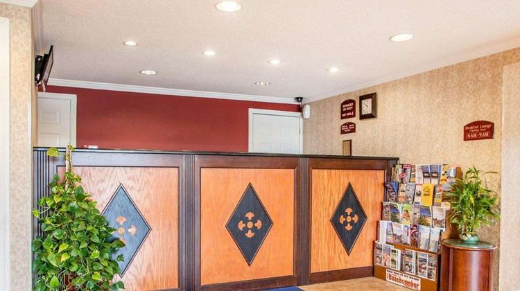 Rodeway Inn Point Pleasant Lobby
