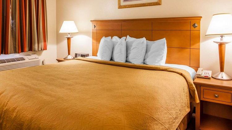 Rodeway Inn Point Pleasant Room