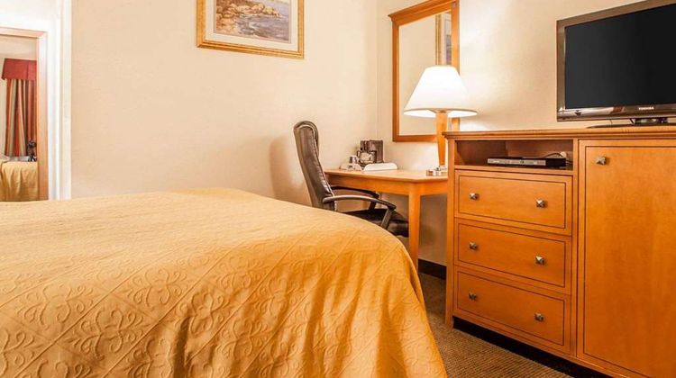Rodeway Inn Point Pleasant Room