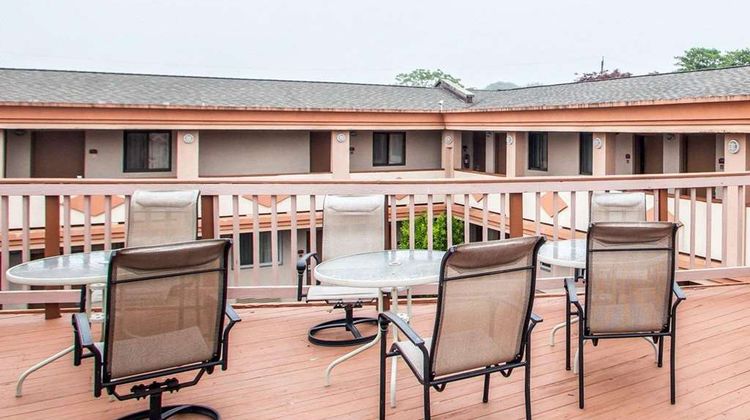 Rodeway Inn Point Pleasant Pool