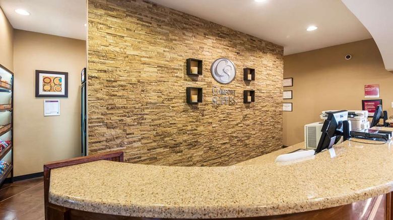 <b>Comfort Suites Atlantic City North Lobby</b>. Images powered by <a href="https://iceportal.shijigroup.com/" title="IcePortal" target="_blank">IcePortal</a>.