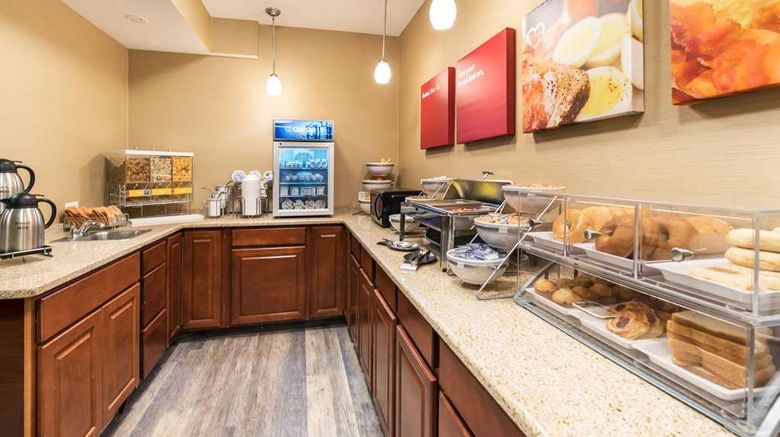 <b>Comfort Suites Atlantic City North Restaurant</b>. Images powered by <a href="https://iceportal.shijigroup.com/" title="IcePortal" target="_blank">IcePortal</a>.