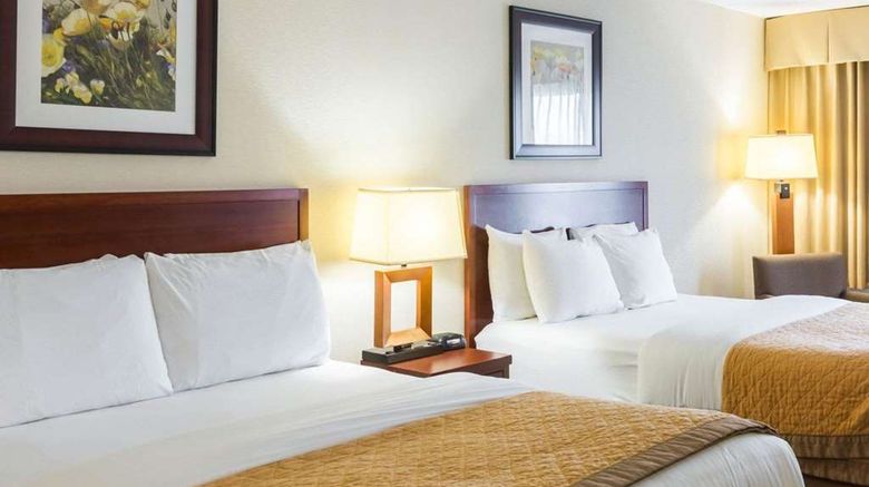 <b>Clarion Hotel Somerset Room</b>. Images powered by <a href="https://iceportal.shijigroup.com/" title="IcePortal" target="_blank">IcePortal</a>.