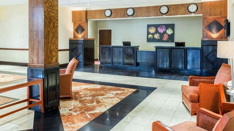 <b>Clarion Hotel Somerset Lobby</b>. Images powered by <a href="https://iceportal.shijigroup.com/" title="IcePortal" target="_blank">IcePortal</a>.