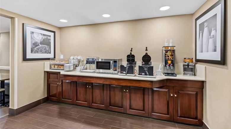 <b>Comfort Inn & Suites Somerset Restaurant</b>. Images powered by <a href="https://iceportal.shijigroup.com/" title="IcePortal" target="_blank">IcePortal</a>.
