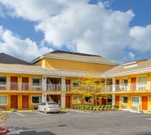 Quality Inn Flamingo Exterior