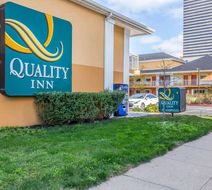 Quality Inn Flamingo Exterior