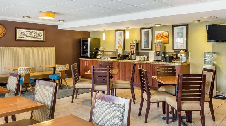 <b>Quality Inn Flamingo Restaurant</b>. Images powered by <a href="https://iceportal.shijigroup.com/" title="IcePortal" target="_blank">IcePortal</a>.