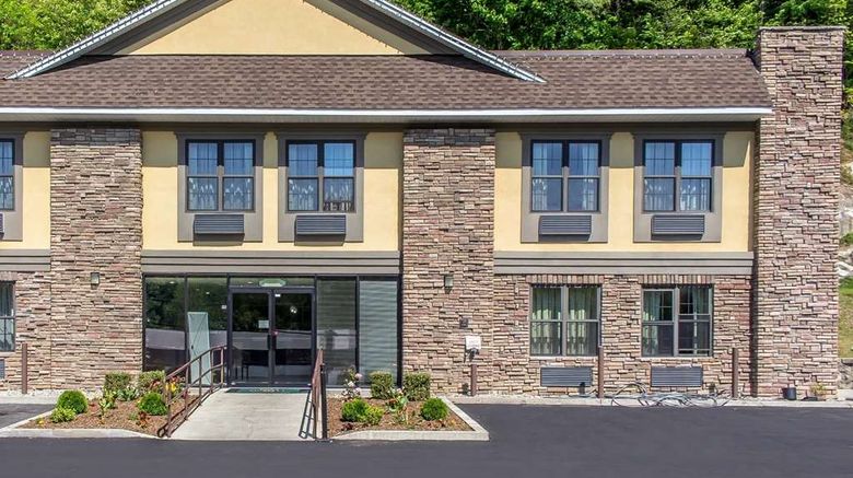 Quality Inn near Mountain Creek Exterior. Images powered by <a href="https://iceportal.shijigroup.com" target="_blank" rel="noopener">Ice Portal</a>.