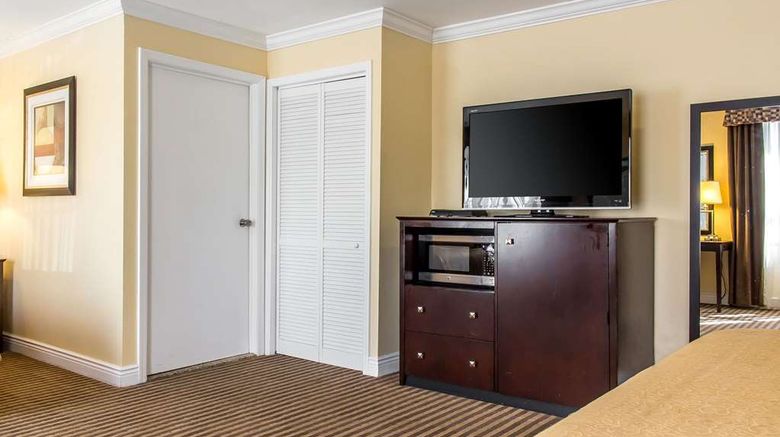 <b>Quality Inn near Mountain Creek Suite</b>. Images powered by <a href="https://iceportal.shijigroup.com/" title="IcePortal" target="_blank">IcePortal</a>.