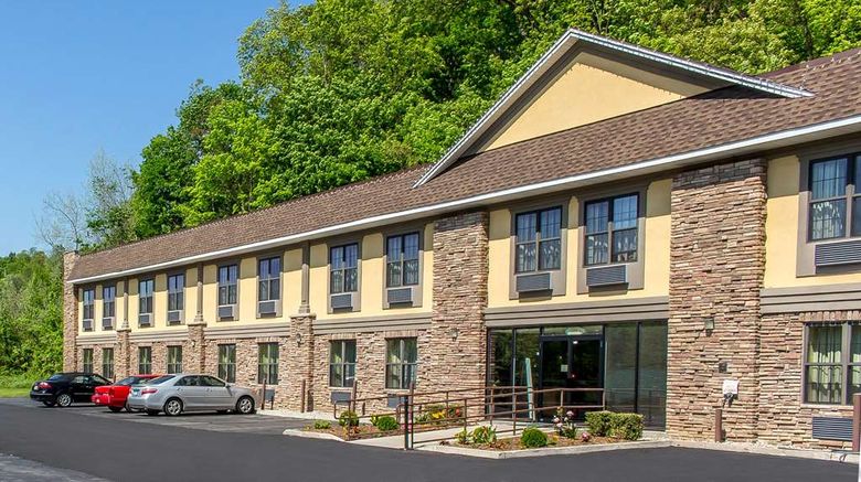 <b>Quality Inn near Mountain Creek Exterior</b>. Images powered by <a href="https://iceportal.shijigroup.com/" title="IcePortal" target="_blank">IcePortal</a>.