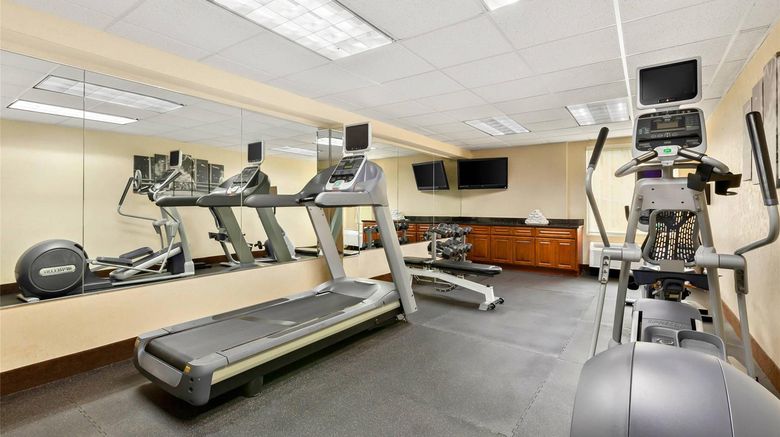 <b>Quality Inn Edison Health</b>. Images powered by <a href="https://iceportal.shijigroup.com/" title="IcePortal" target="_blank">IcePortal</a>.