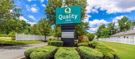 Quality Inn Edison Exterior