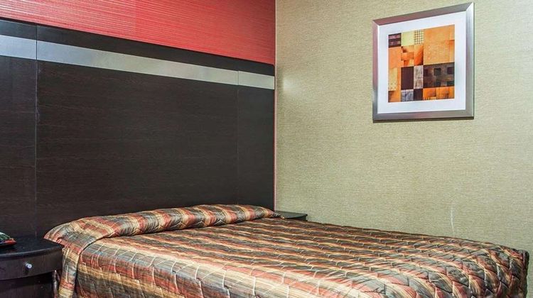 Rodeway Inn Belleville Room