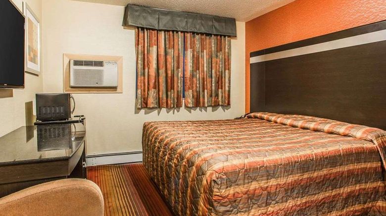 <b>Rodeway Inn Belleville Room</b>. Images powered by <a href="https://iceportal.shijigroup.com/" title="IcePortal" target="_blank">IcePortal</a>.