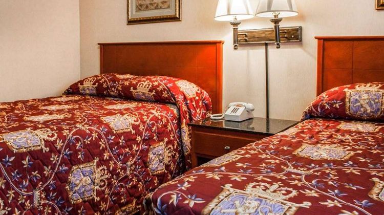 Rodeway Inn Paterson Great Falls Park Area Room