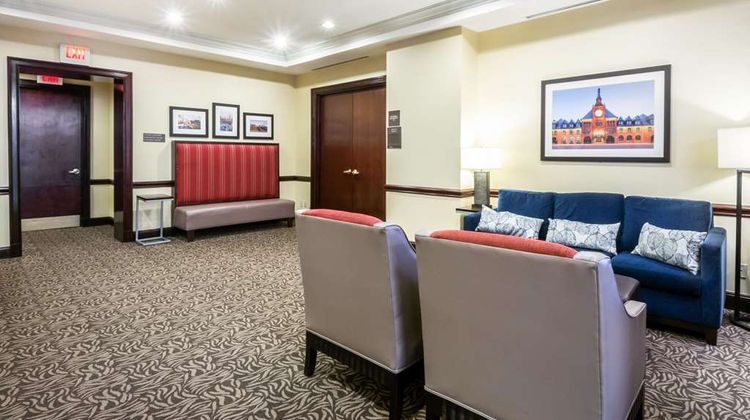 Comfort Suites at Woodbridge Lobby