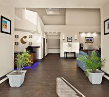 Comfort Suites Lobby