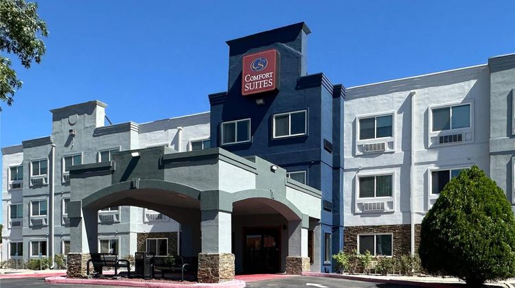 Comfort Suites, Albuquerque Exterior
