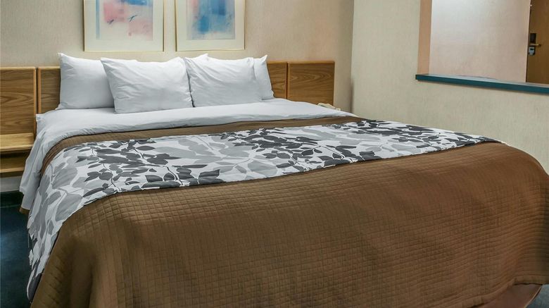 <b>Sleep Inn University Suite</b>. Images powered by <a href="https://iceportal.shijigroup.com/" title="IcePortal" target="_blank">IcePortal</a>.