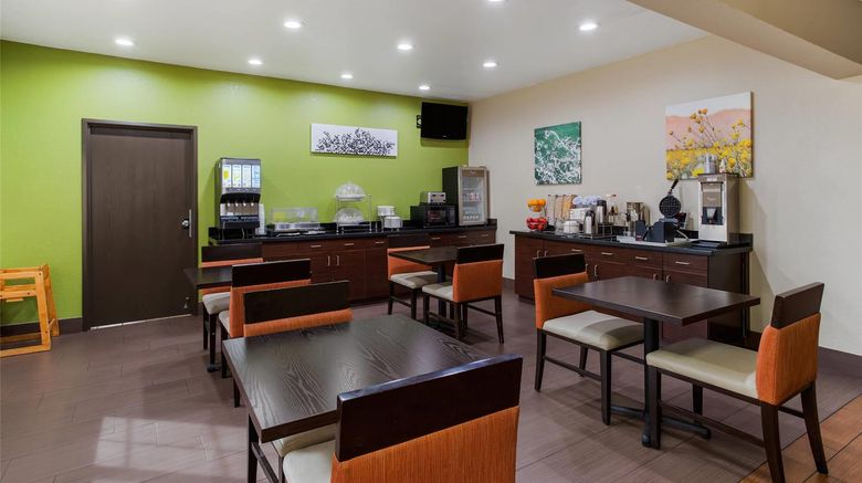 <b>Sleep Inn University Restaurant</b>. Images powered by <a href="https://iceportal.shijigroup.com/" title="IcePortal" target="_blank">IcePortal</a>.