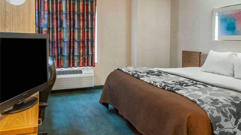 <b>Sleep Inn University Room</b>. Images powered by <a href="https://iceportal.shijigroup.com/" title="IcePortal" target="_blank">IcePortal</a>.