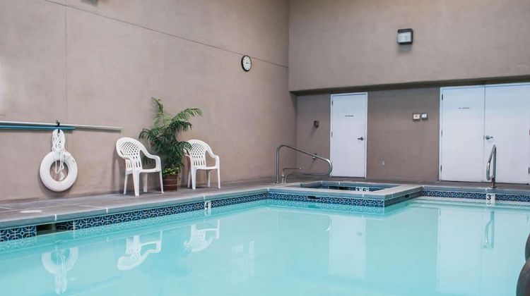 Econo Lodge Old Town Pool