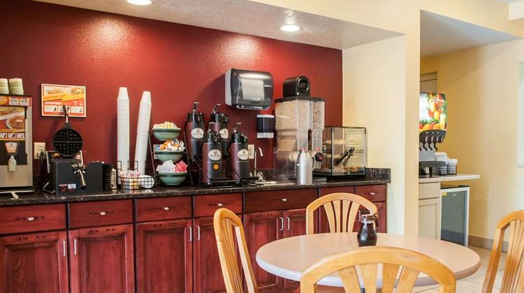 Econo Lodge Old Town Restaurant