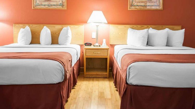Econo Lodge Old Town Room