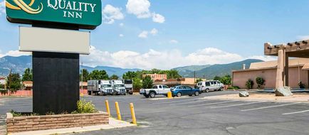 Quality Inn Exterior