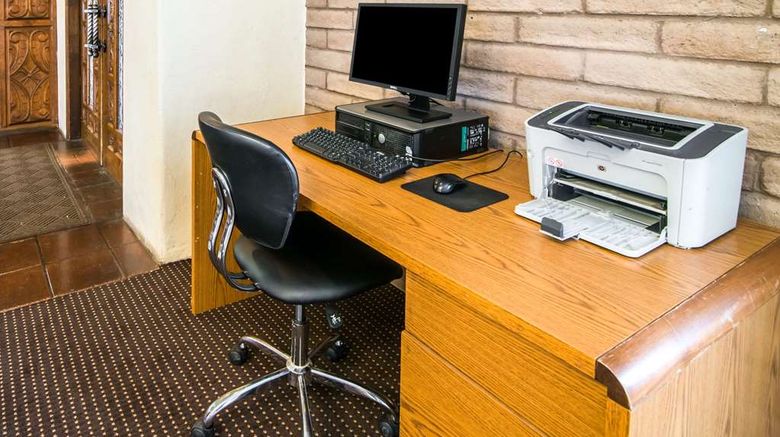 <b>Quality Inn Other</b>. Images powered by <a href="https://iceportal.shijigroup.com/" title="IcePortal" target="_blank">IcePortal</a>.