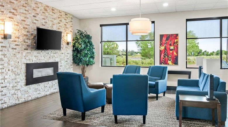 <b>Comfort Inn Lobby</b>. Images powered by <a href="https://iceportal.shijigroup.com/" title="IcePortal" target="_blank">IcePortal</a>.