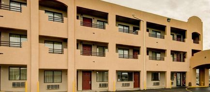 Econo Lodge Albuquerque East Exterior