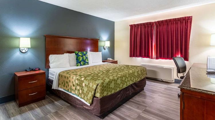 Econo Lodge Gallup West Room