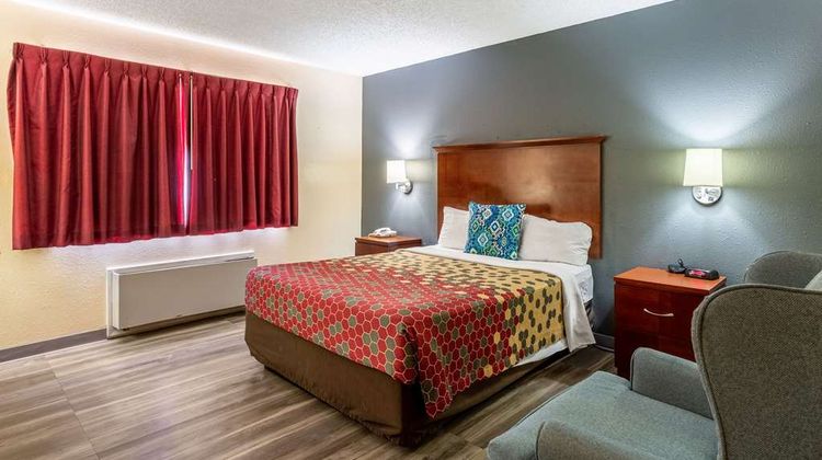 Econo Lodge Gallup West Room